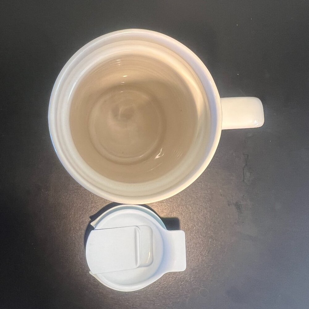 CROFTON White Ceramic Lidded Travel Mug with Mint Green Non-Slip Silicone Bottom - Picture 6 of 11